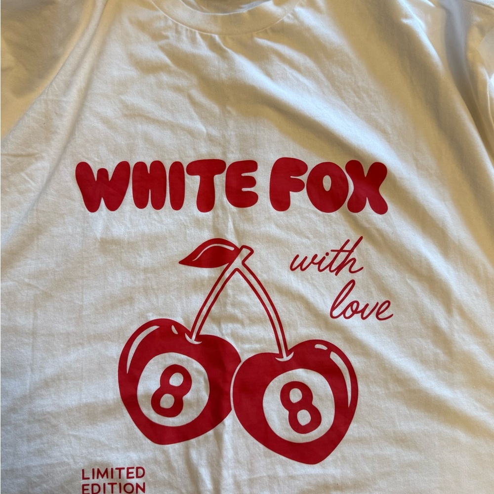 White Fox 8 Ball Cherries Men’s Large White Tee